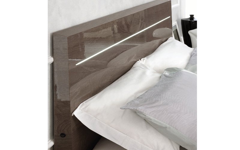 italyanskaya-spalnya-platinum-fabriki-camelgroup-7_1.2010x1340w