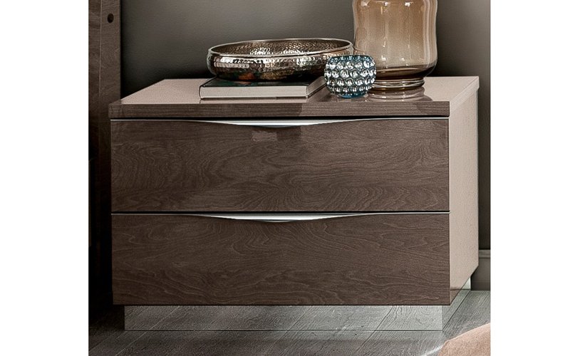 tumba-prikrovatnaya-platinum-mini