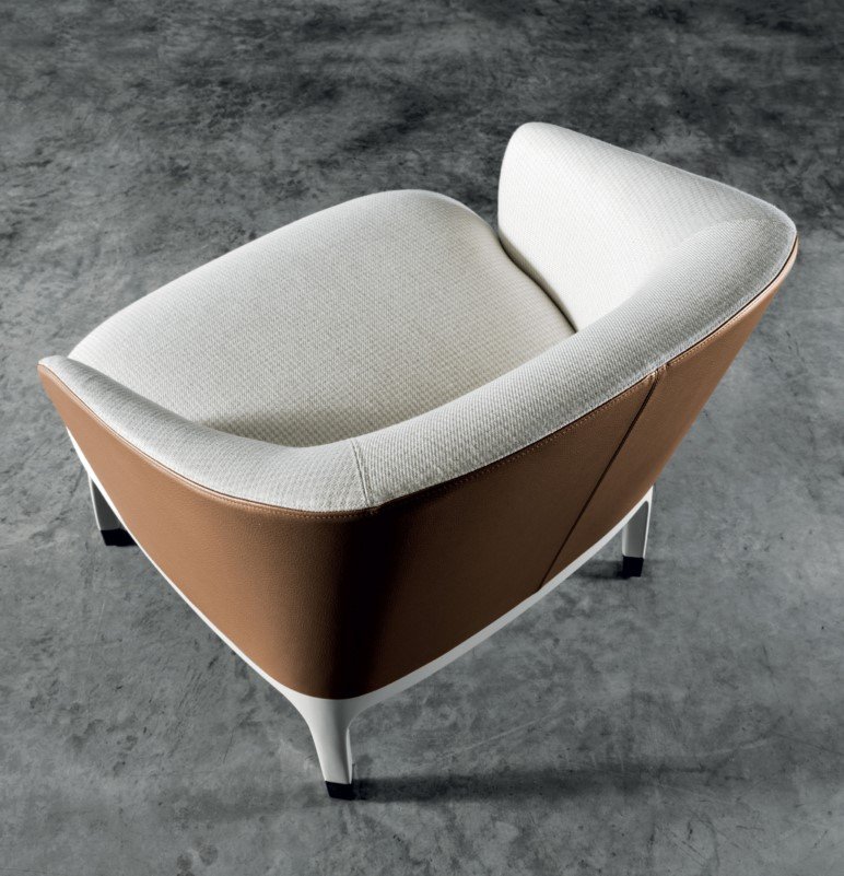MC_-LUNGOTEVERE-armchair-6-772x1030
