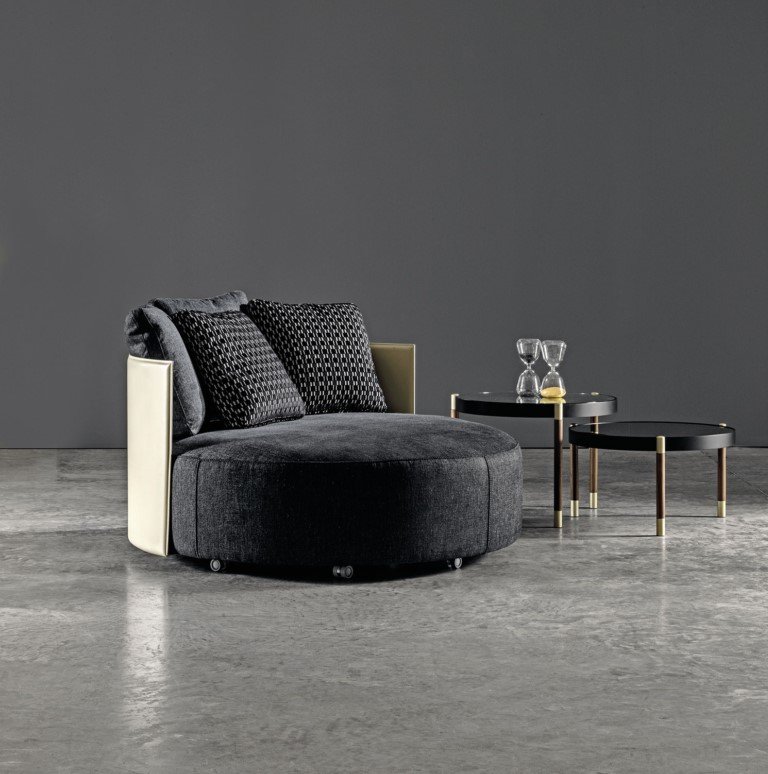 MC_CORSOCOMO-armchair-1-773x1030