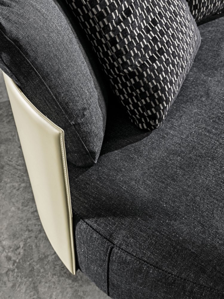 MC_CORSOCOMO-armchair-2-773x1030