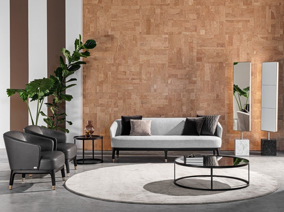 MC_Lungotevere-sofa-and-armchair-1030x691